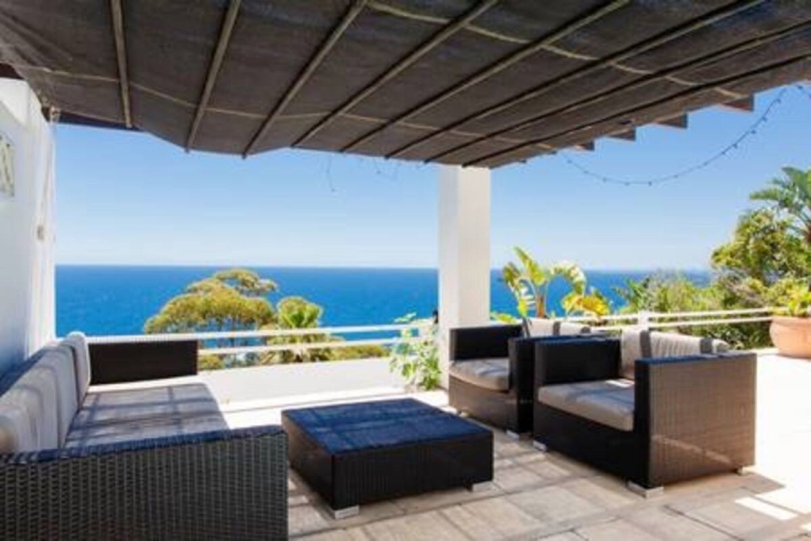To Let 4 Bedroom Property for Rent in Bantry Bay Western Cape